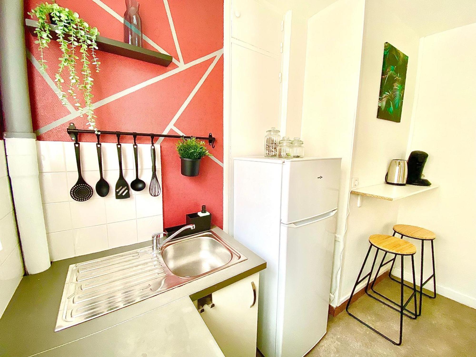 Le Chinchauvaud, Spacieux Avec Balcon リモージュ エクステリア 写真